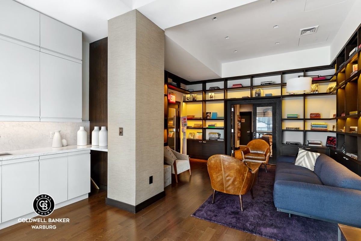 Photo for 300 East 64th Street - 300 East 64th Street Condominium in Upper East Side, Manhattan