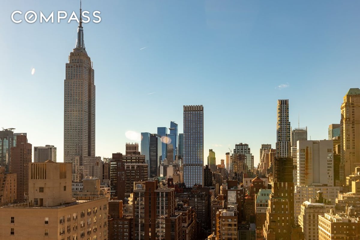 Photo for 160 East 38th Street - 160 East 38th Street Cooperative in Murray Hill, Manhattan