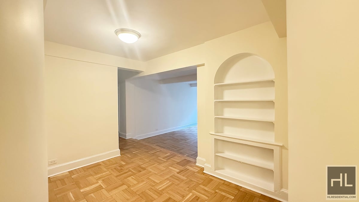 Photo for 141 East 56 Street - 141 East 56th Street Rental Building in Sutton Place, Manhattan