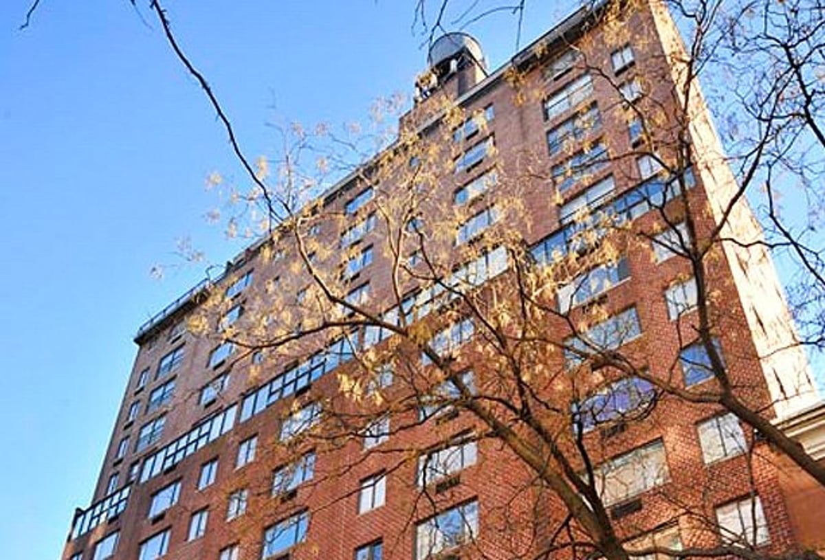 Photo for 230 East 30th Street - 230 East 30th Street Rental Building in Kips Bay, Manhattan