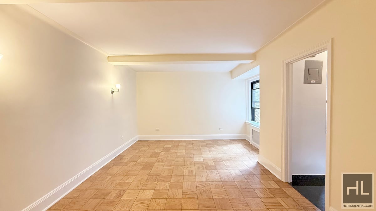 Photo for 95 Christopher Street - 95 Christopher Street Rental Building in West Village, Manhattan