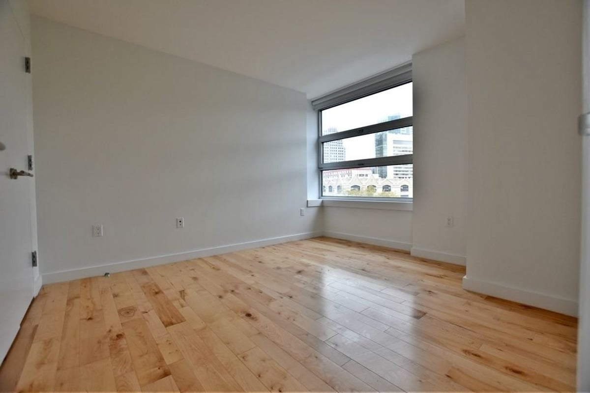 Photo for 85 FLATBUSH AVENUE EXTE - 85 Flatbush Avenue Exte Condominium in Bridge Plaza, Brooklyn