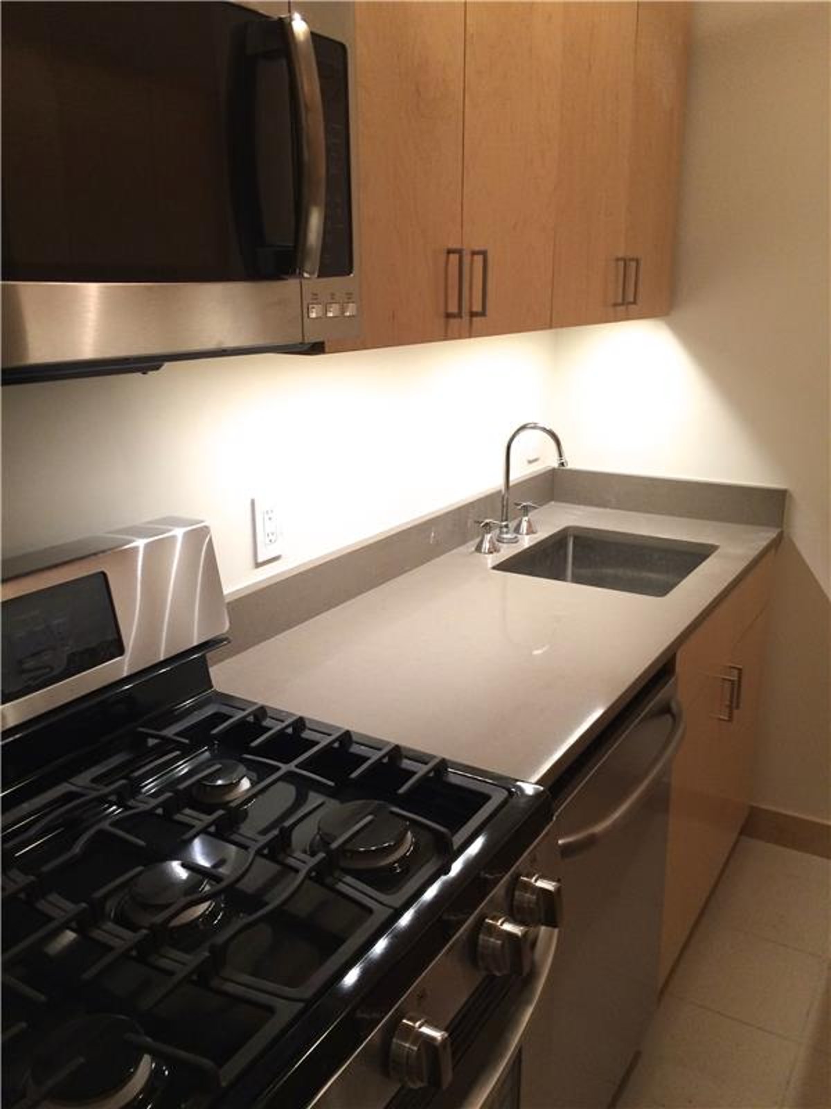 Photo for Hemisphere House - 60 West 57th Street Rental Building in Midtown, Manhattan