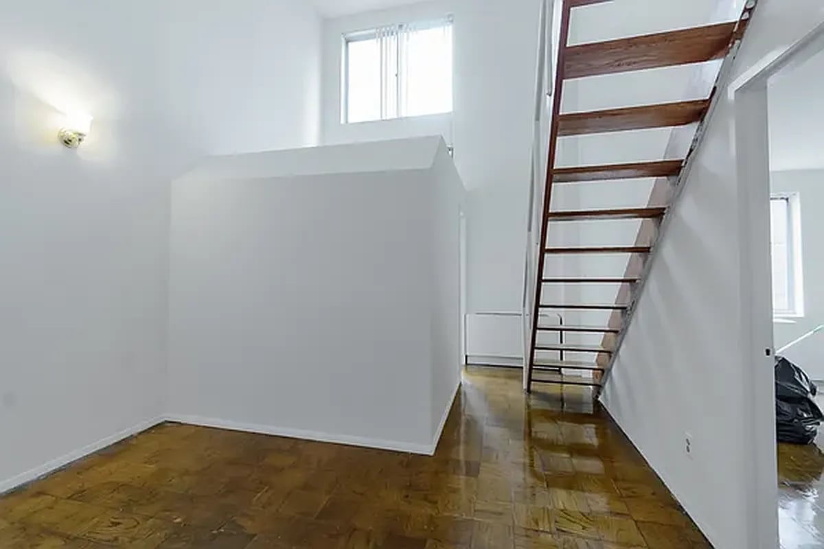 Photo for 220 EAST 24 STREET - 220 East 24th Street Rental Building in Kips Bay, Manhattan