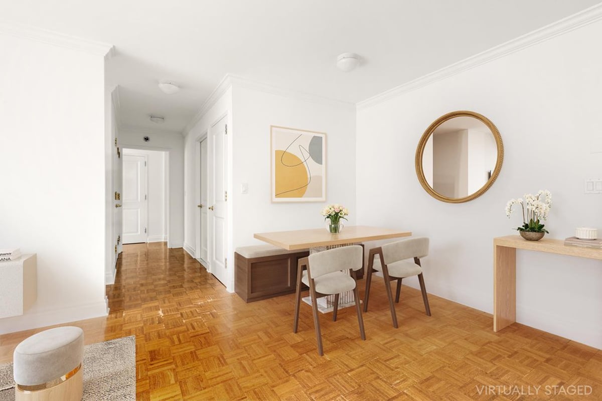 Photo for Wellington Tower - 350 East 82nd Street Condominium in Upper East Side, Manhattan