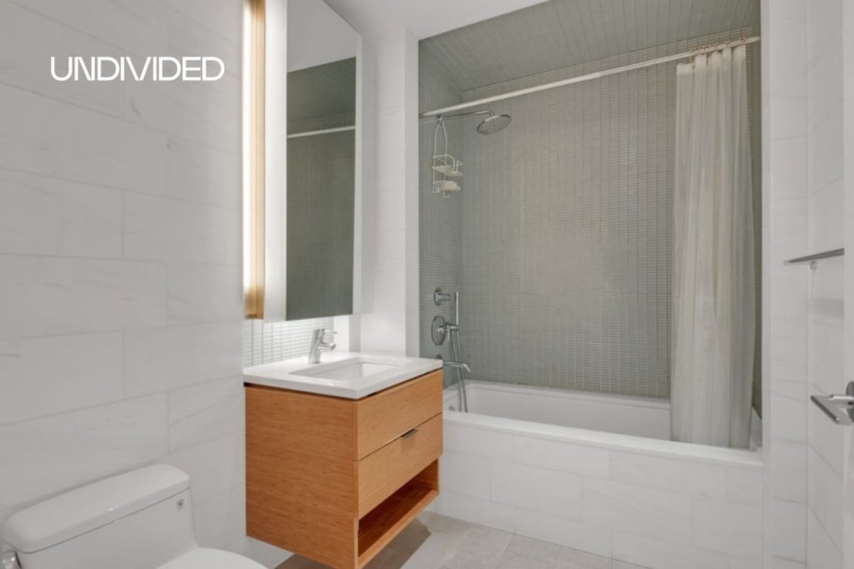 Photo for 303 East 33rd Street - 303 East 33rd Street Condominium in Murray Hill, Manhattan