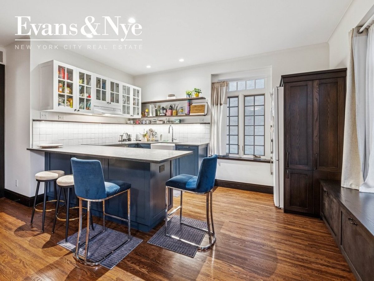 Photo for 370 CENTRAL PARK WEST - 370 Central Park West Cooperative in Upper West Side, Manhattan