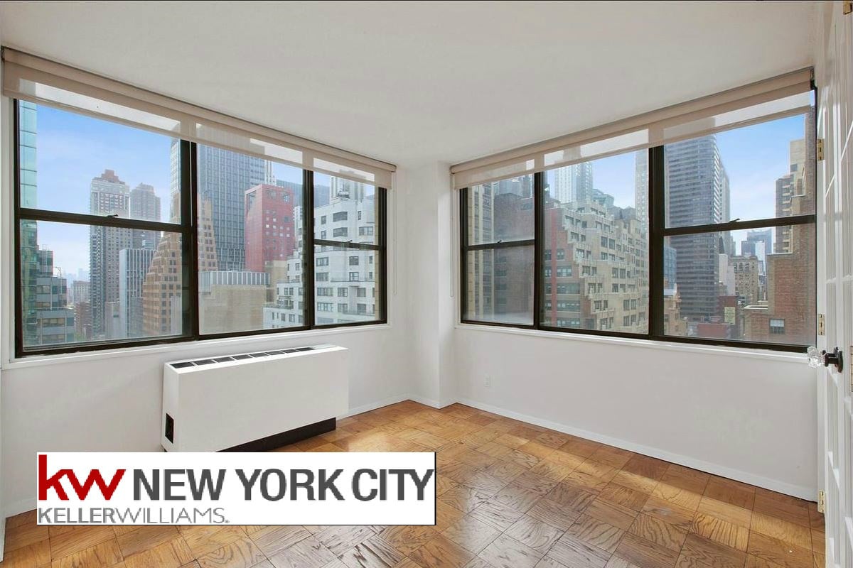 Photo for The Delegate - 301 East 45th Street Condominium in Midtown East, Manhattan