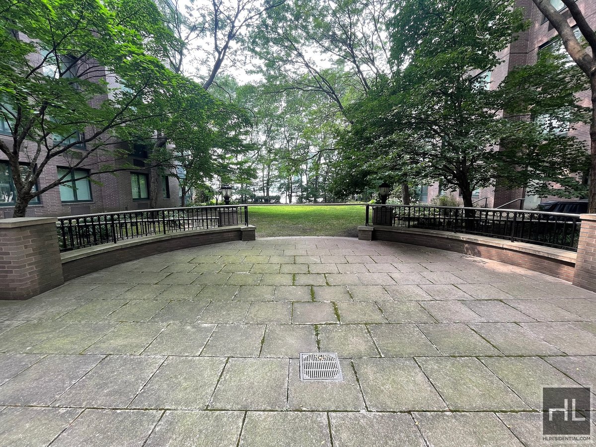 Photo for The Visionaire - 70 Little West Street Condominium in Battery Park City, Manhattan