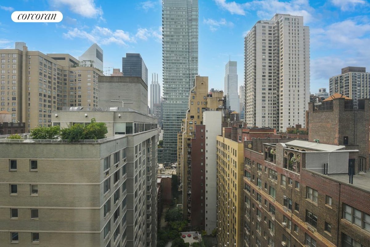 Photo for The Sutton East - 345 East 56th Street Condominium in Midtown East, Manhattan