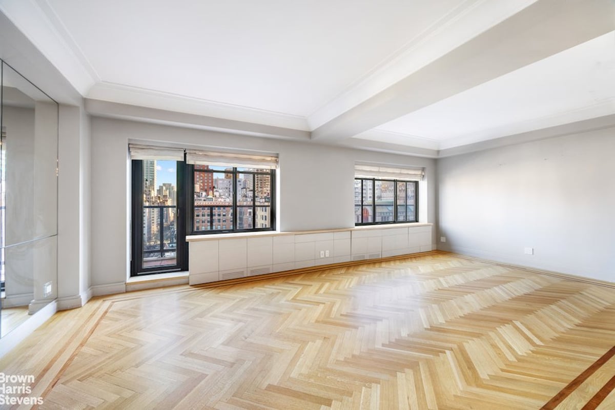 Photo for 715 Park Avenue - 715 Park Avenue Condominium in Upper East Side, Manhattan