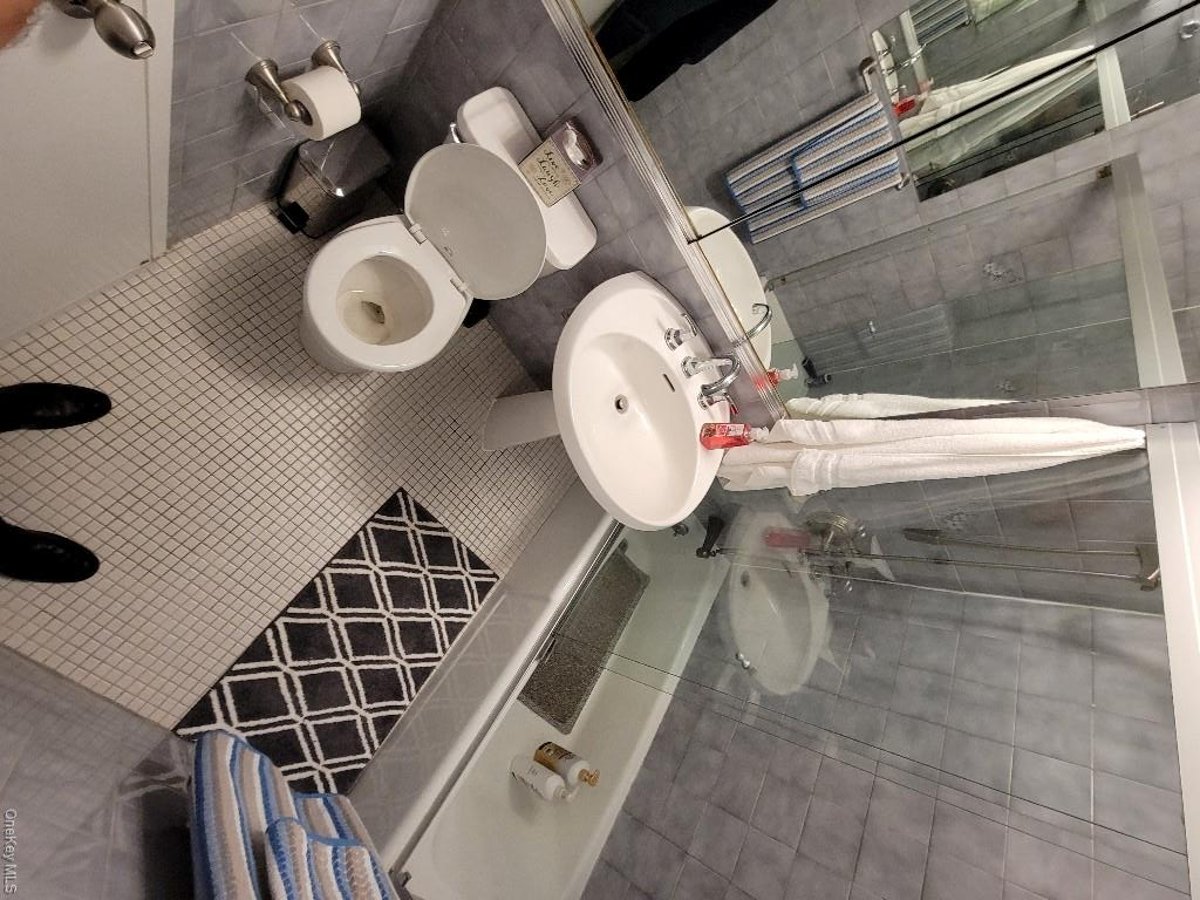 Photo for 118-18 Union Turnpike - 118-18 Union Turnpike Cooperative in Kew Gardens, Queens