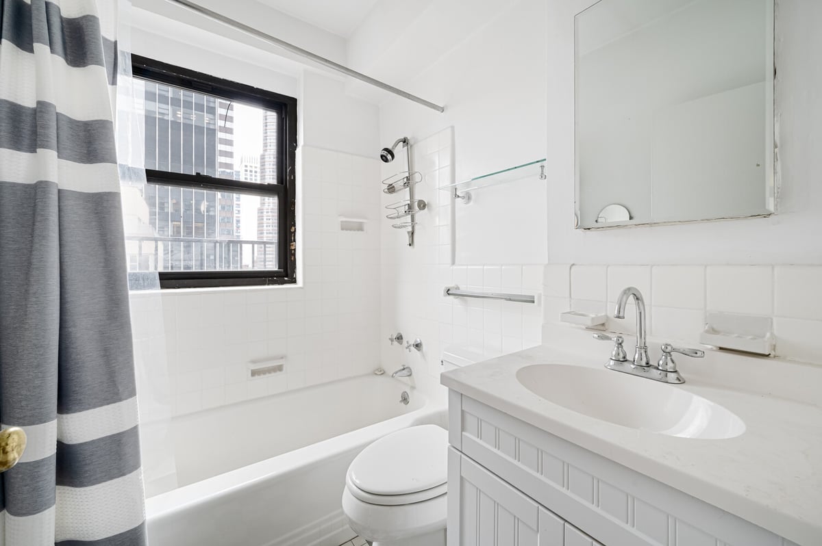 Photo for Lex 54 - 135 East 54th Street Condominium in Midtown East, Manhattan