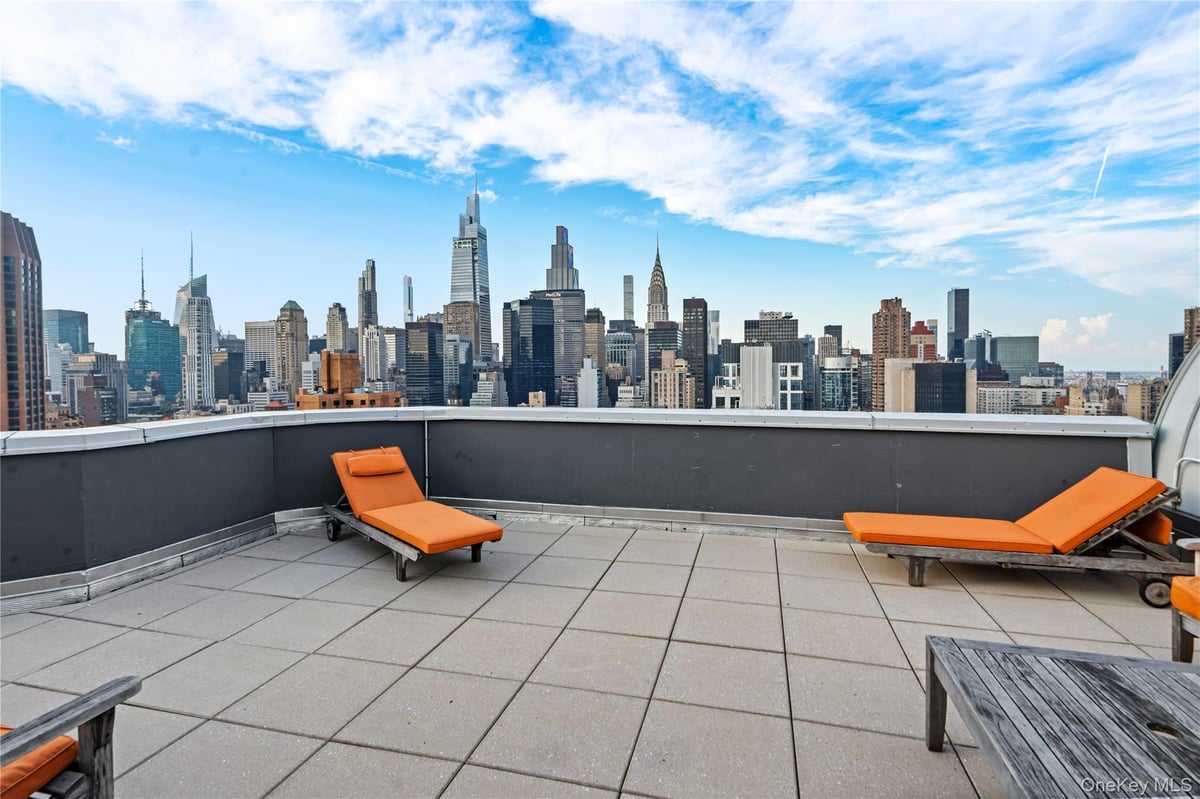 Photo for The Future Condominium - 200 East 32nd Street Condominium in Murray Hill, Manhattan