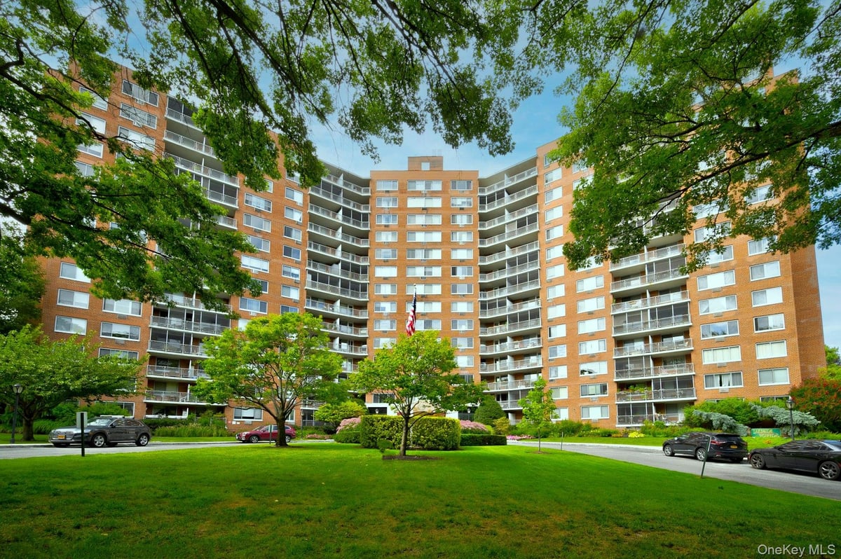 Bayside Single Family Homes For Sale in New York, NY - 56 Listings | Trulia, image size:1200x798