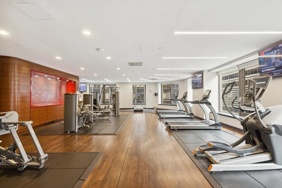 Photo for 75 Wall Street - 75 Wall Street Condominium in Financial District, Manhattan