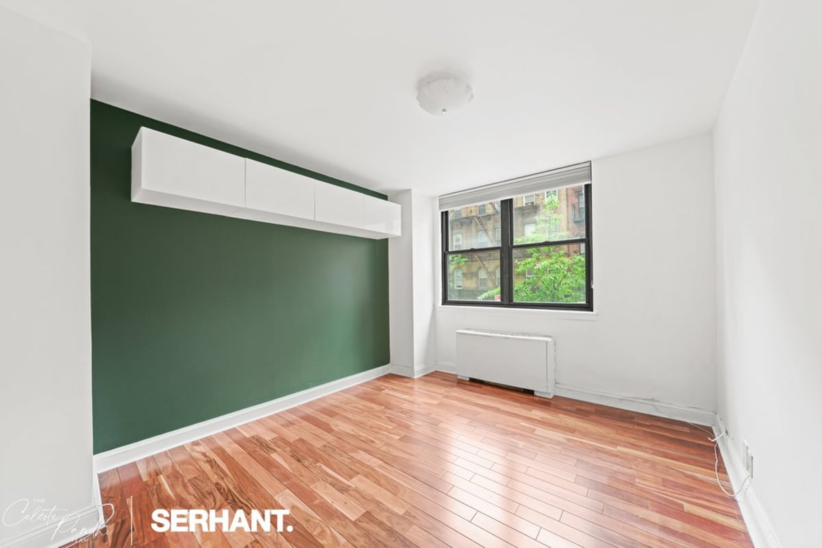 Photo for The Murray Hill Crescent - 225 East 36th Street Cooperative in Murray Hill, Manhattan