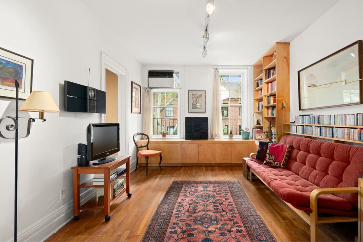 Photo for 79 PERRY STREET - 79 Perry Street Cooperative in West Village, Manhattan