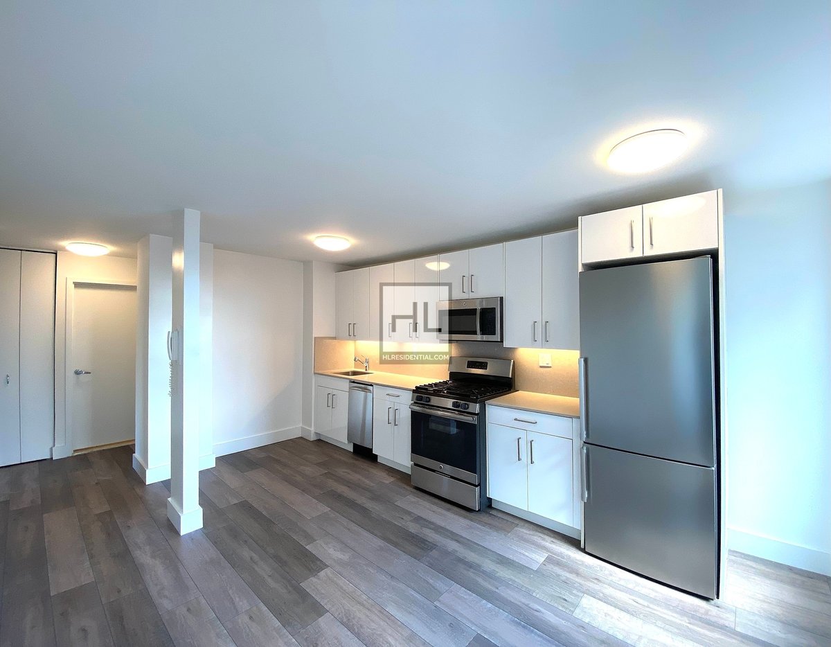 Photo for 500 2 AVENUE - 500 2nd Avenue Rental Building in Kips Bay, Manhattan