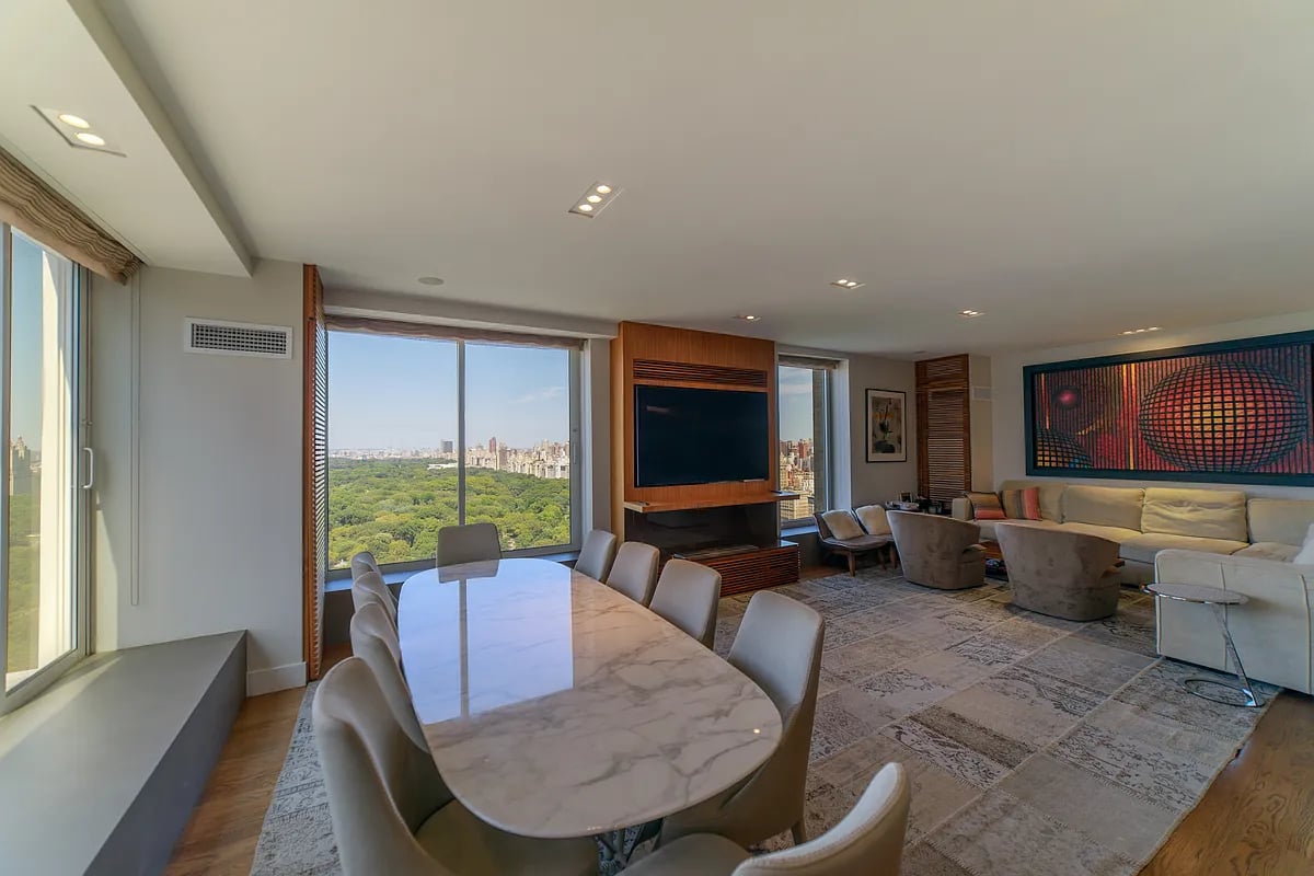 Photo for Trump Parc - 106 Central Park South Condominium in Midtown, Manhattan