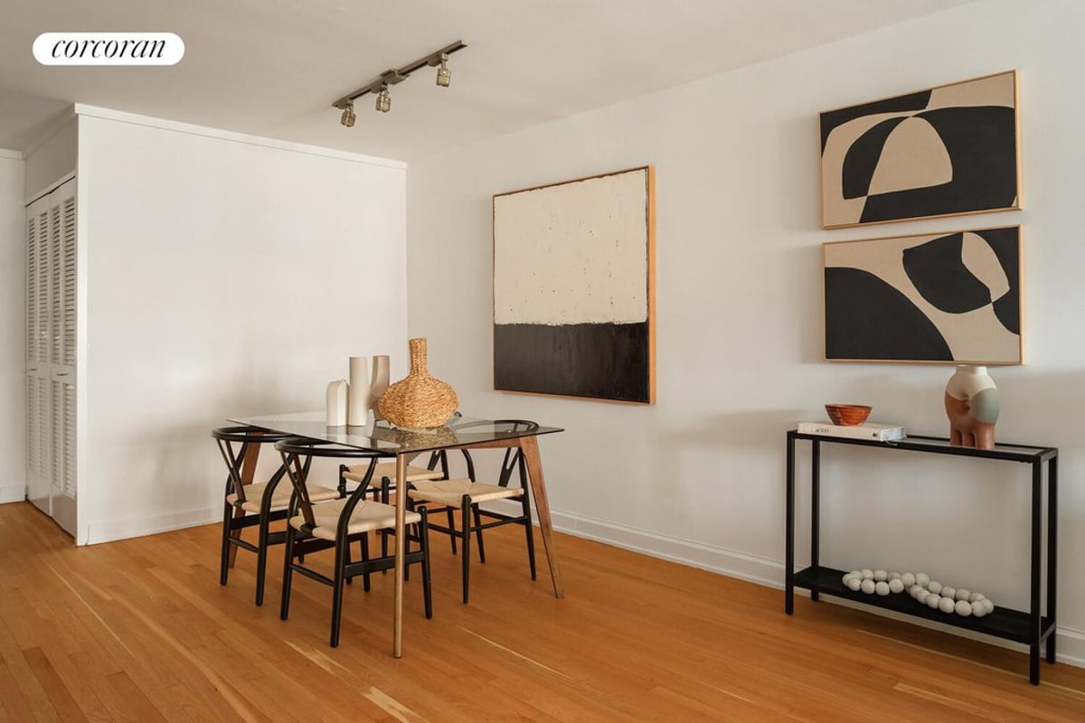 Photo for 305 East 24th Street - 305 East 24th Street Cooperative in Kips Bay, Manhattan