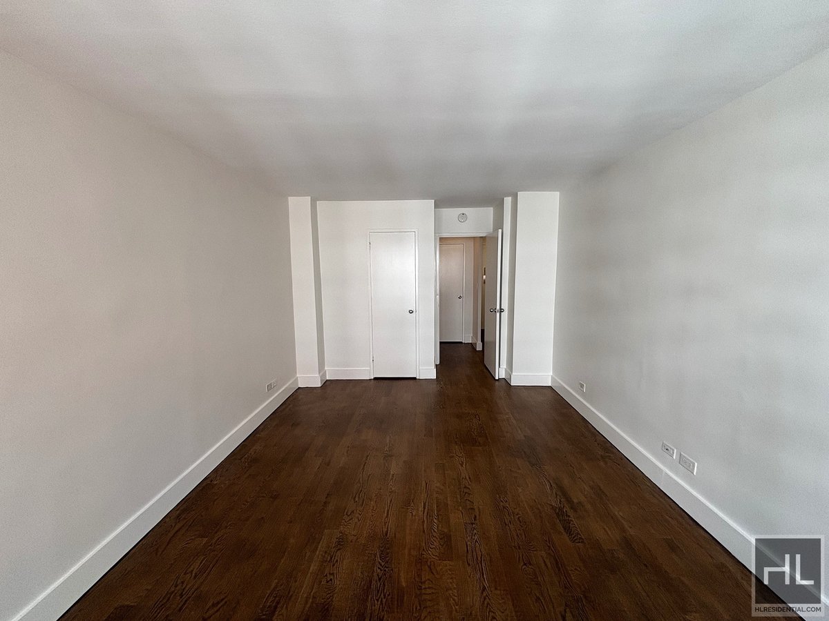 Photo for The Blake - 220 East 63rd Street Rental Building in Lenox Hill, Manhattan