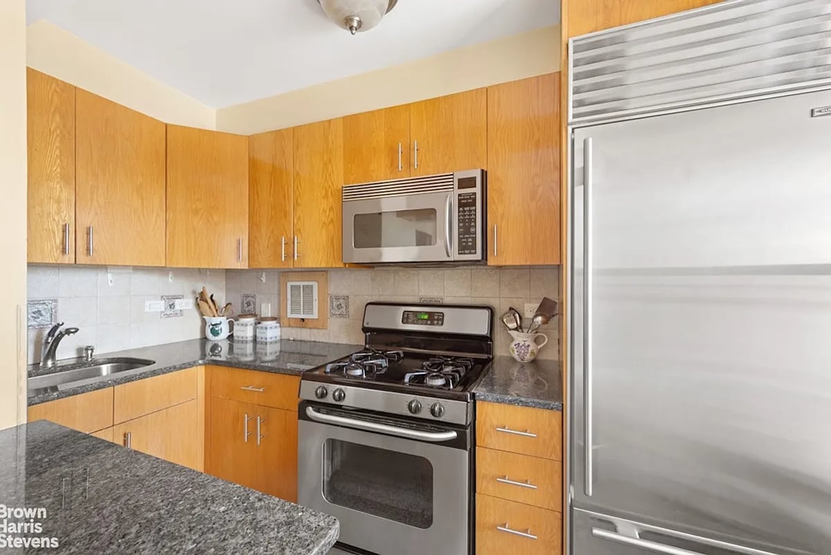 Photo for 345 East 86th Street - 345 East 86th Street Cooperative in Upper East Side, Manhattan