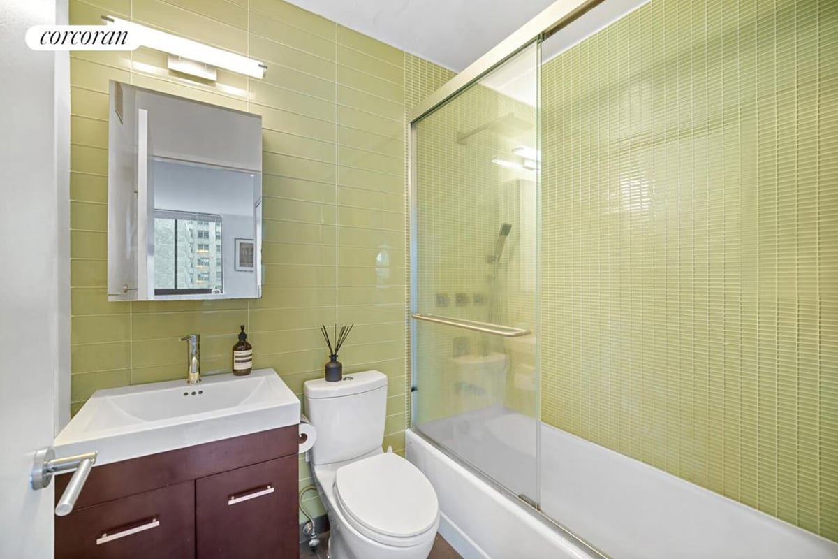 Photo for The Highpoint - 250 East 40th Street Condominium in Midtown East, Manhattan