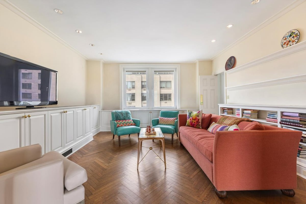 Photo for 1 East End Avenue - 1 East End Avenue Cooperative in Upper East Side, Manhattan