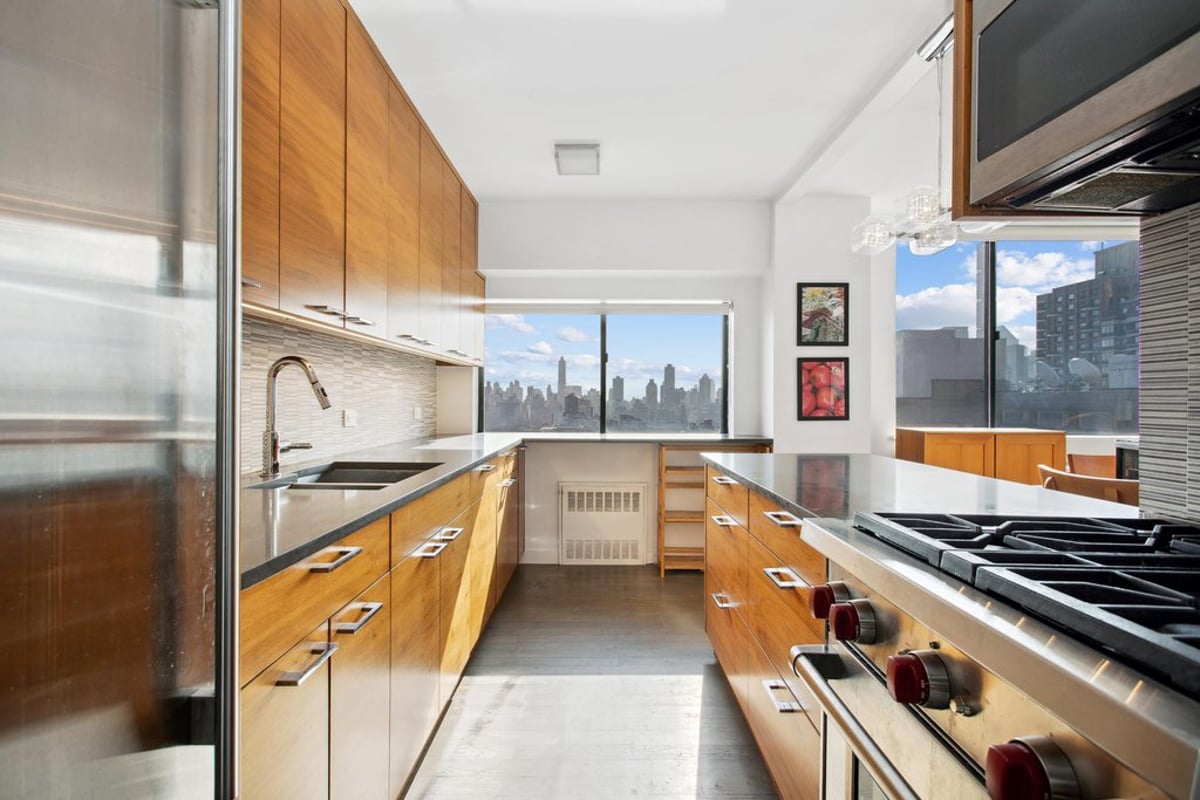 Photo for 45 West 67th Street - 45 West 67th Street Condominium in Upper West Side, Manhattan