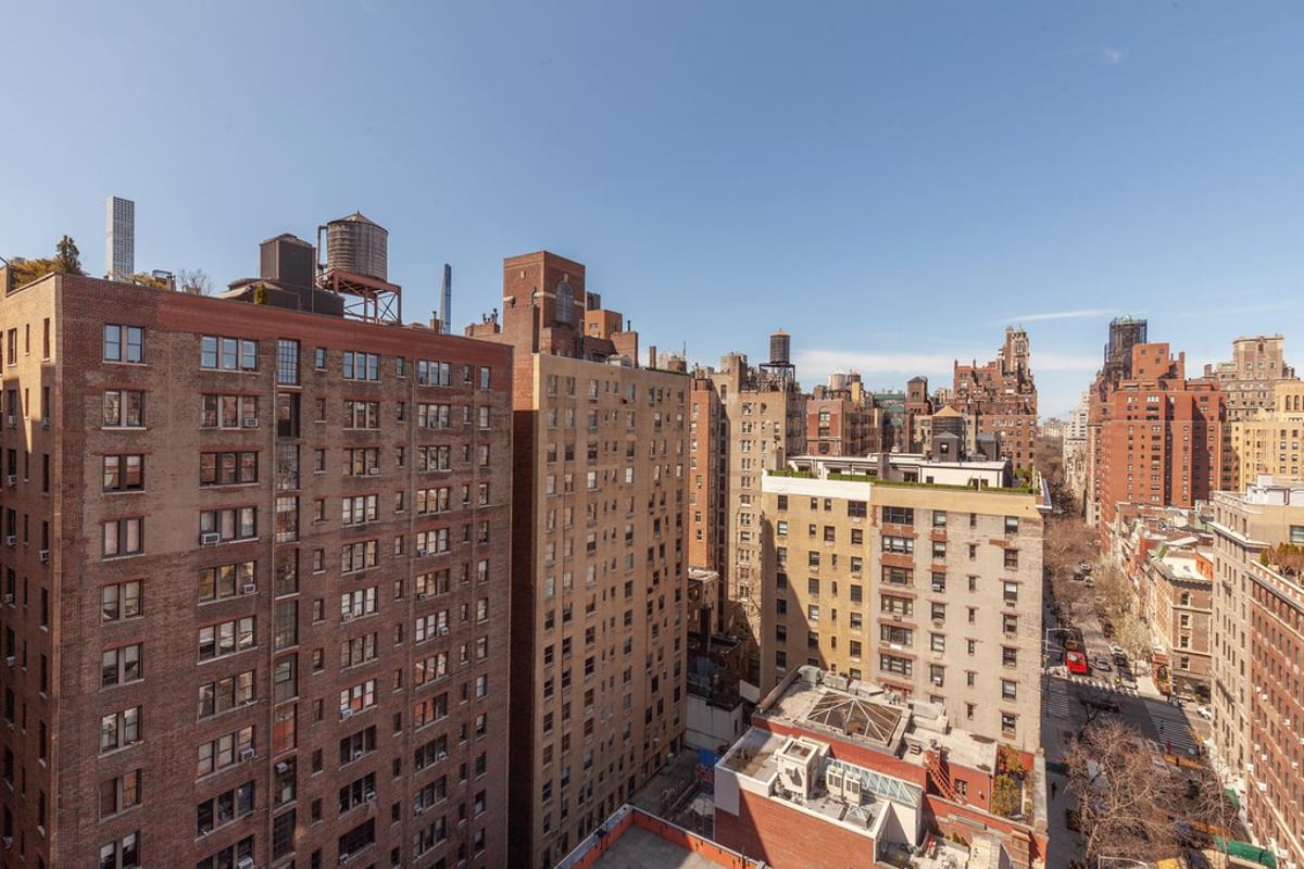 Photo for 165 East 72nd Street - 165 East 72nd Street Cooperative in Upper East Side, Manhattan