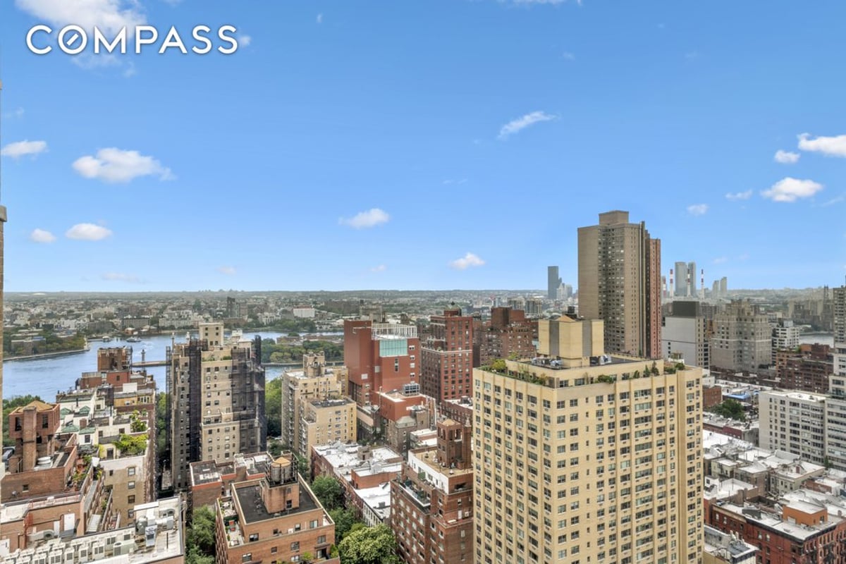 Photo for 444 East 86th Street - 444 East 86th Street Cooperative in Upper East Side, Manhattan