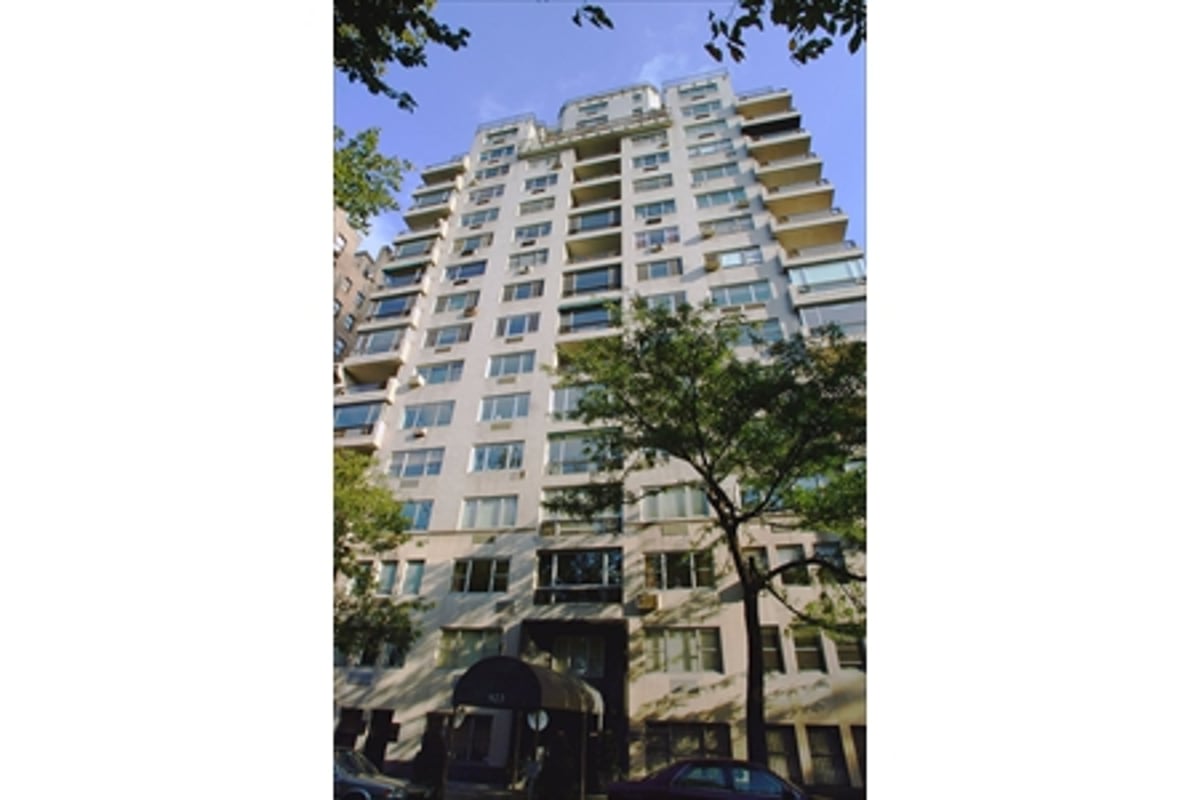 Photo for 923 5 AVENUE - 923 5th Avenue Condominium in Upper East Side, Manhattan