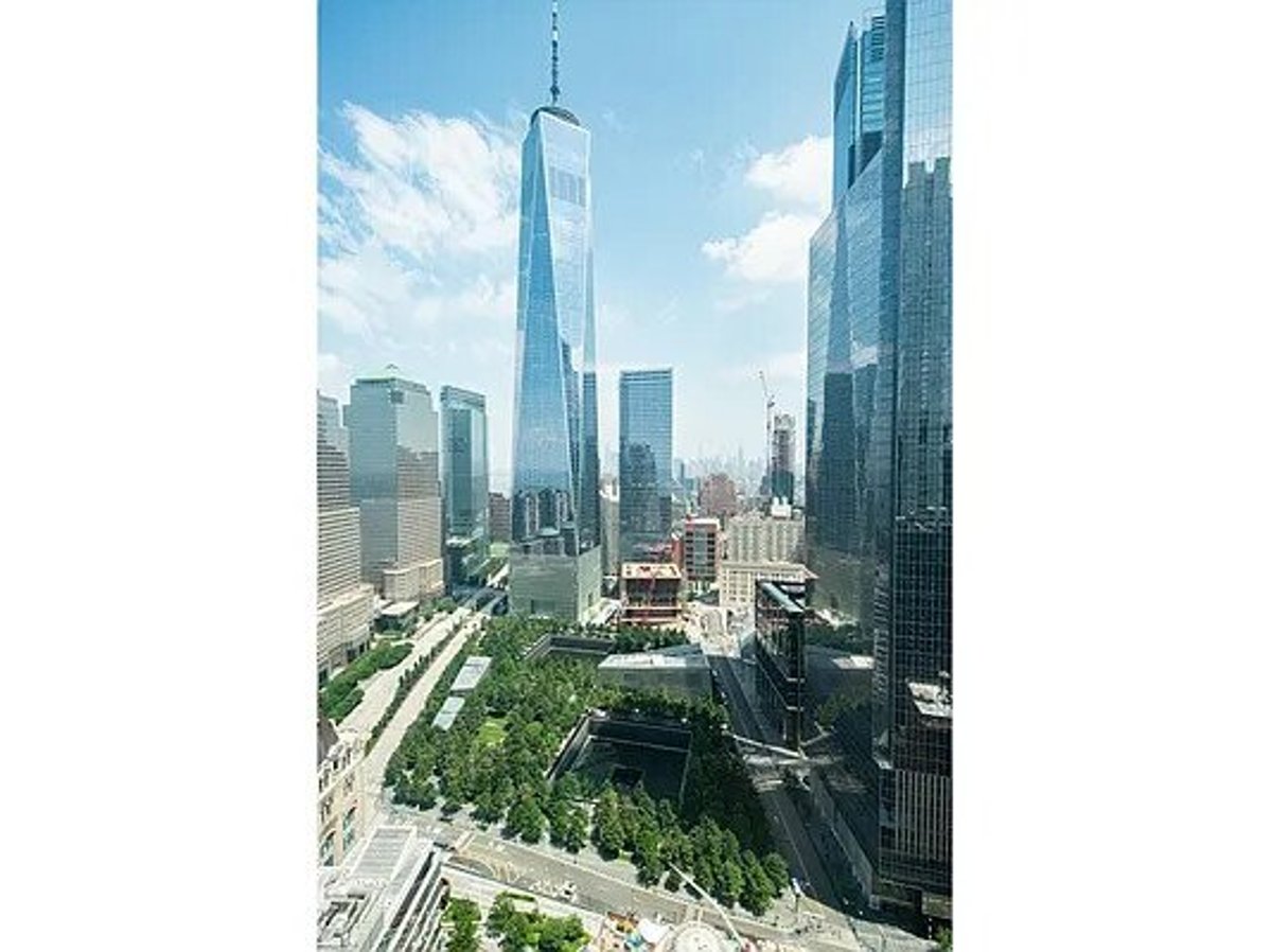 Photo for W Downtown Hotel & Residences - 123 Washington Street Condominium in Financial District, Manhattan