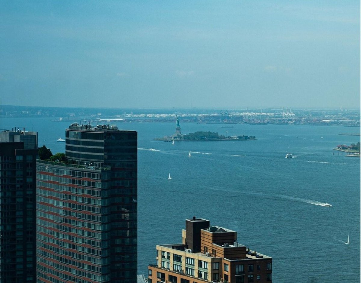 Photo for W Downtown Hotel & Residences - 123 Washington Street Condominium in Financial District, Manhattan