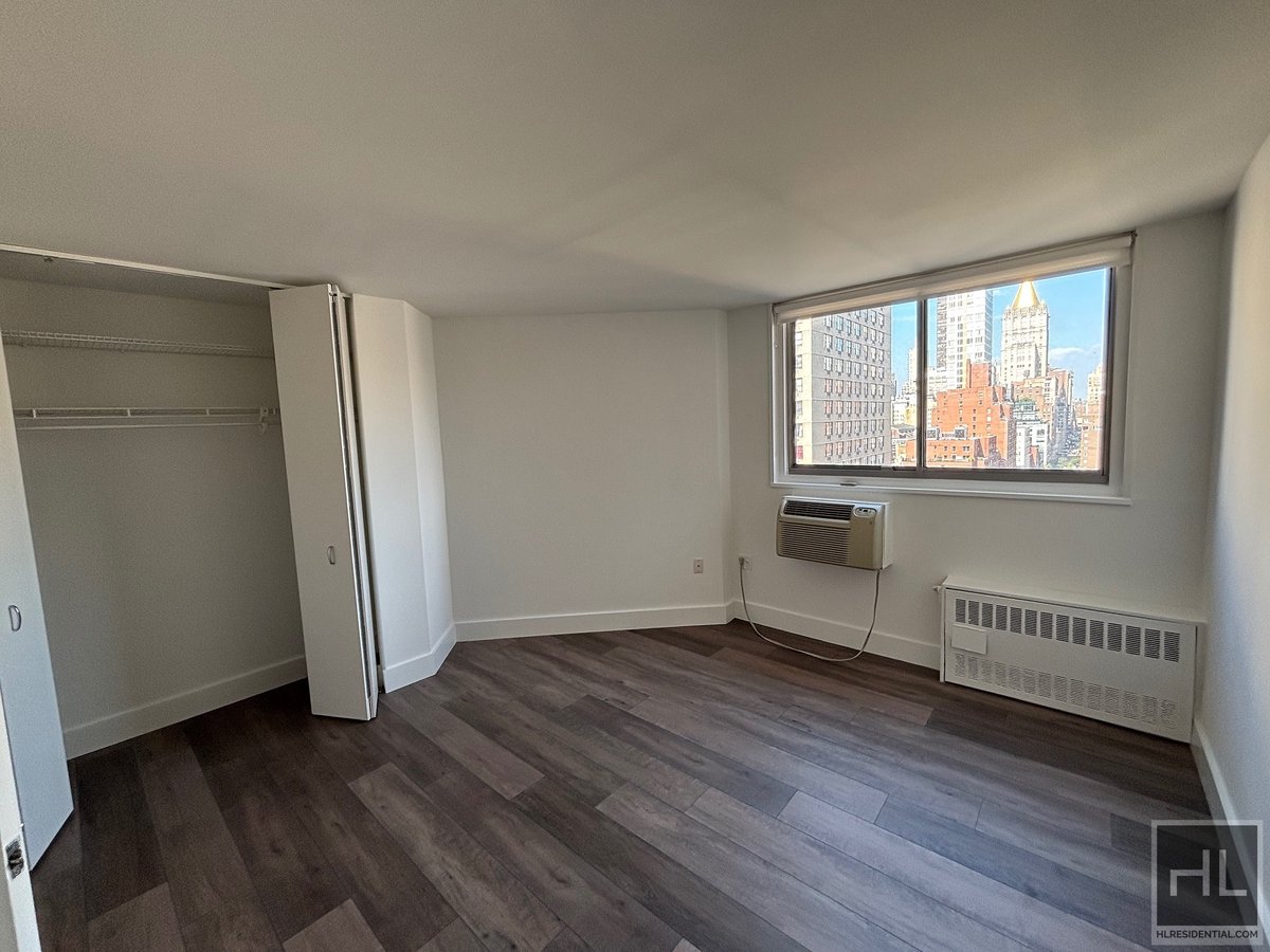 Photo for 500 2 AVENUE - 500 2nd Avenue Rental Building in Kips Bay, Manhattan