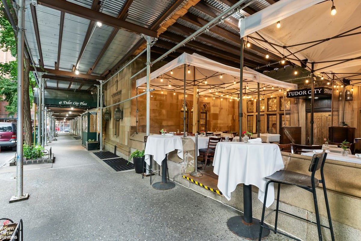 Photo for Prospect Tower - 45 Tudor City Place Cooperative in Turtle Bay, Manhattan