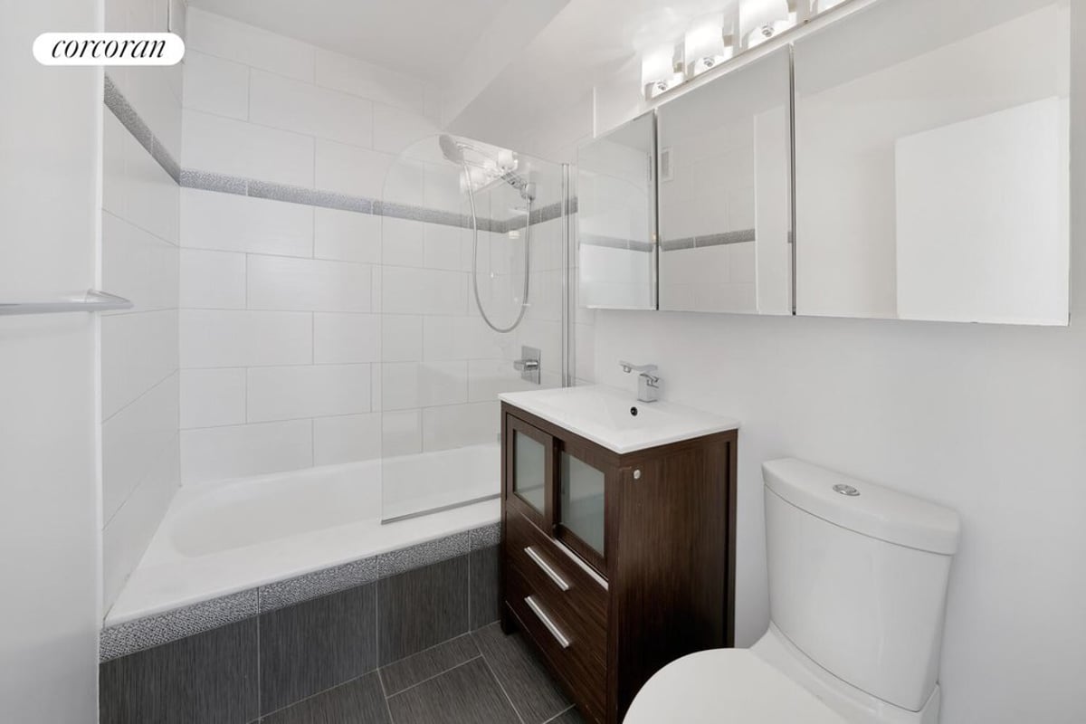 Photo for 233 East 69th Street - 233 East 69th Street Condominium in Upper East Side, Manhattan