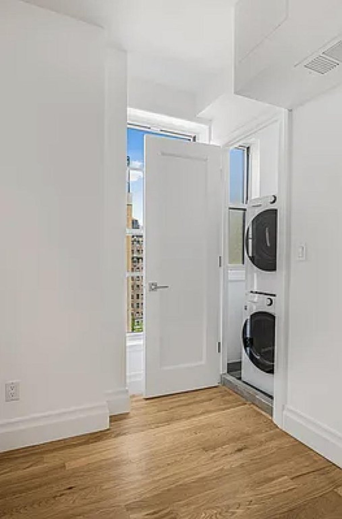 Photo for The Sabrina - 240 West 98th Street Condominium in Upper West Side, Manhattan