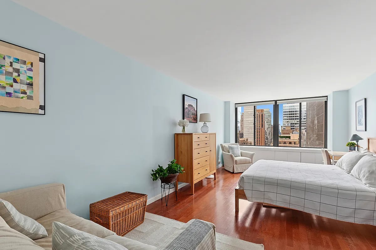 Photo for 445 5th Avenue - 445 5th Avenue Condominium in Murray Hill, Manhattan