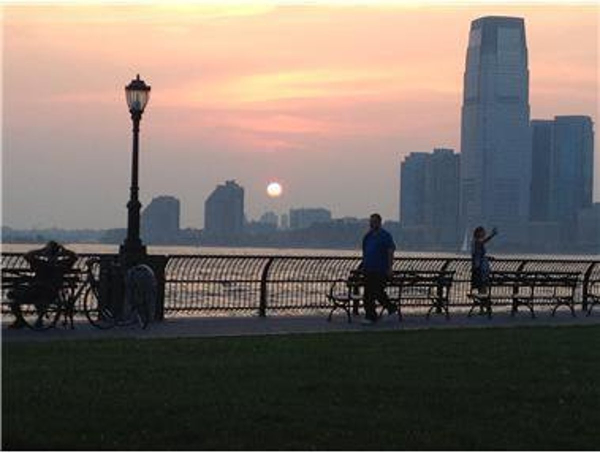 Photo for Liberty Court - 200 Rector Place Condominium in Battery Park City, Manhattan