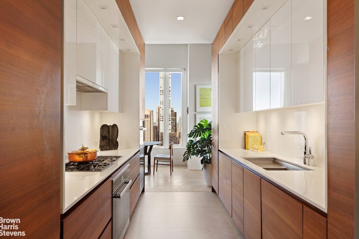 Photo for 252 East 57th Street - 252 East 57th Street Condominium in Midtown East, Manhattan