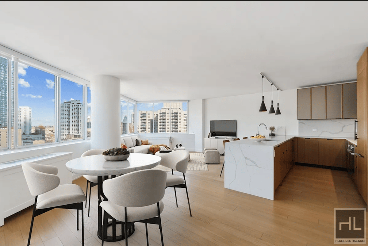 Photo for Oriana - 420 East 54th Street Rental Building in Sutton Place, Manhattan