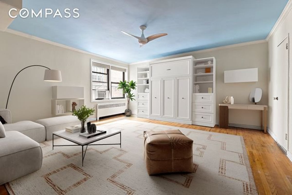 Photo for The Carlton - 82 Irving Place Cooperative in Gramercy Park, Manhattan