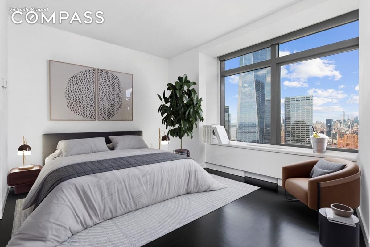 Photo for W Downtown Hotel & Residences - 123 Washington Street Condominium in Financial District, Manhattan