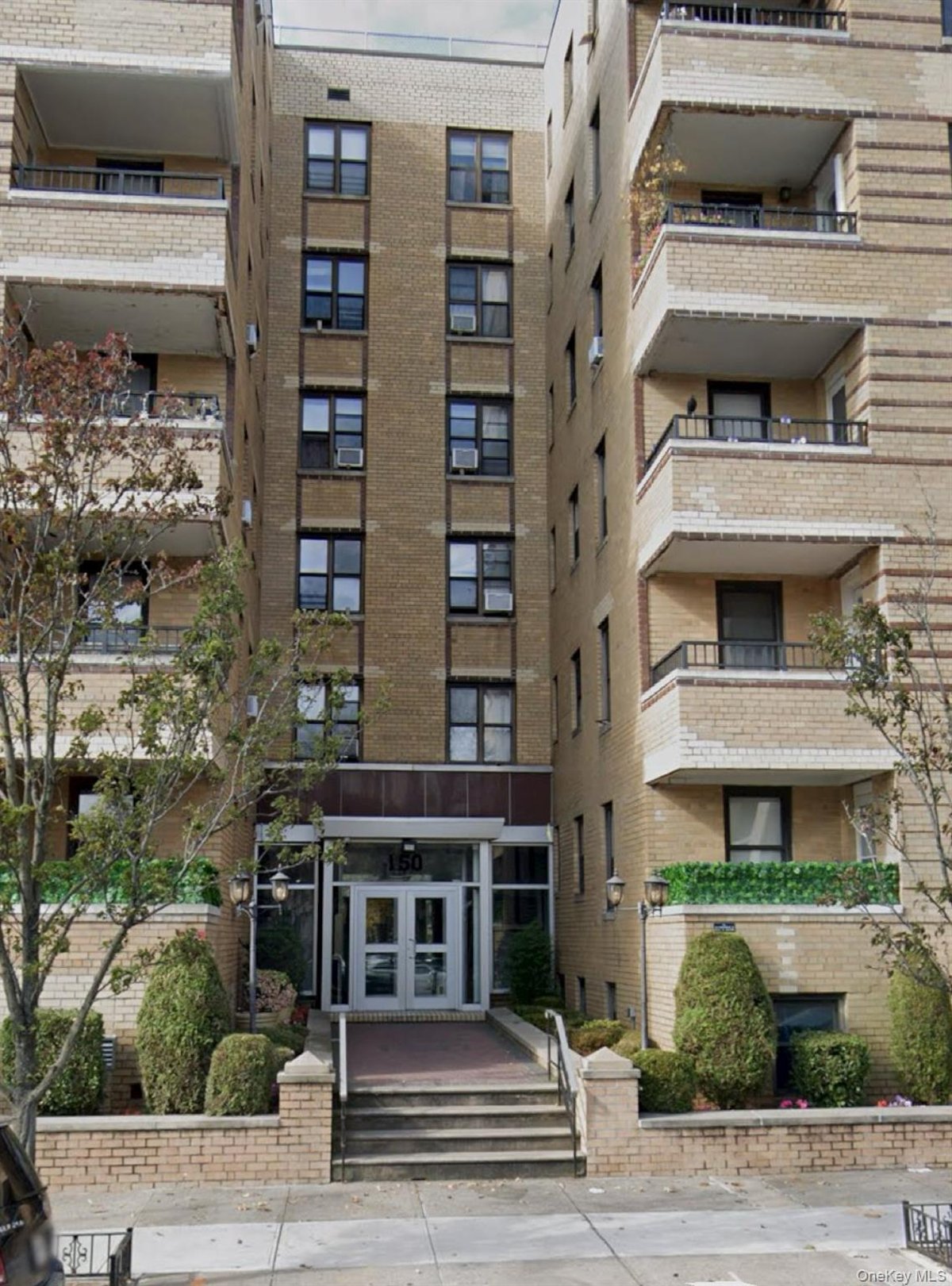 Photo for Lincoln Towers - 150 West End Avenue Condominium in Upper West Side, Manhattan