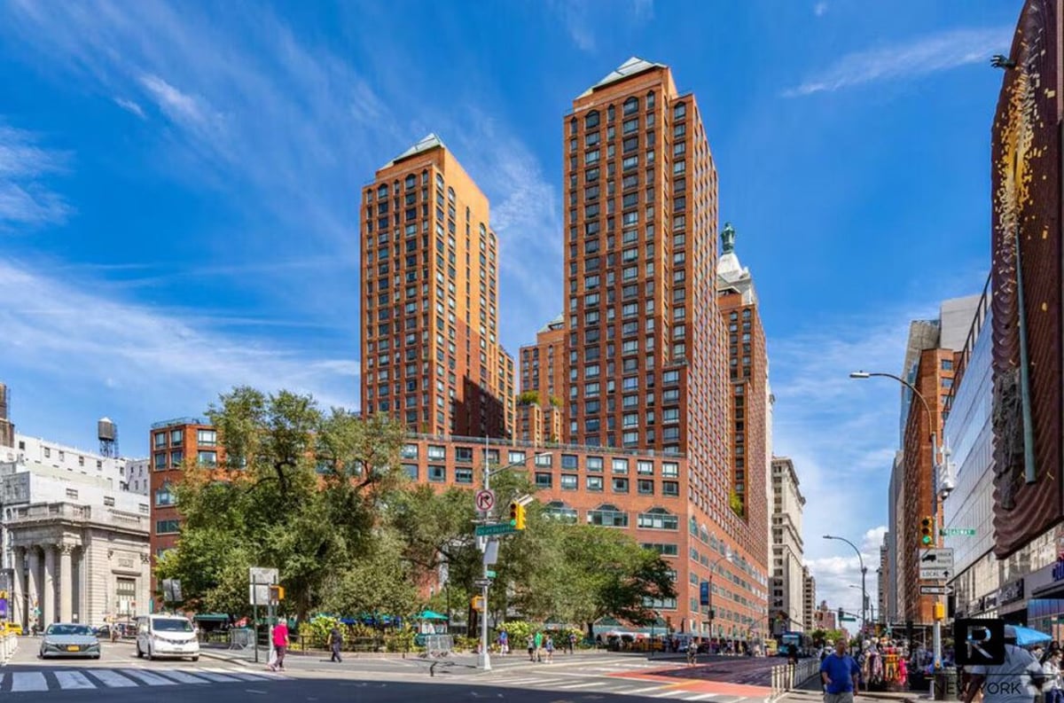 Photo for Zeckendorf Towers - 1 Irving Place Condominium in Union Square, Manhattan