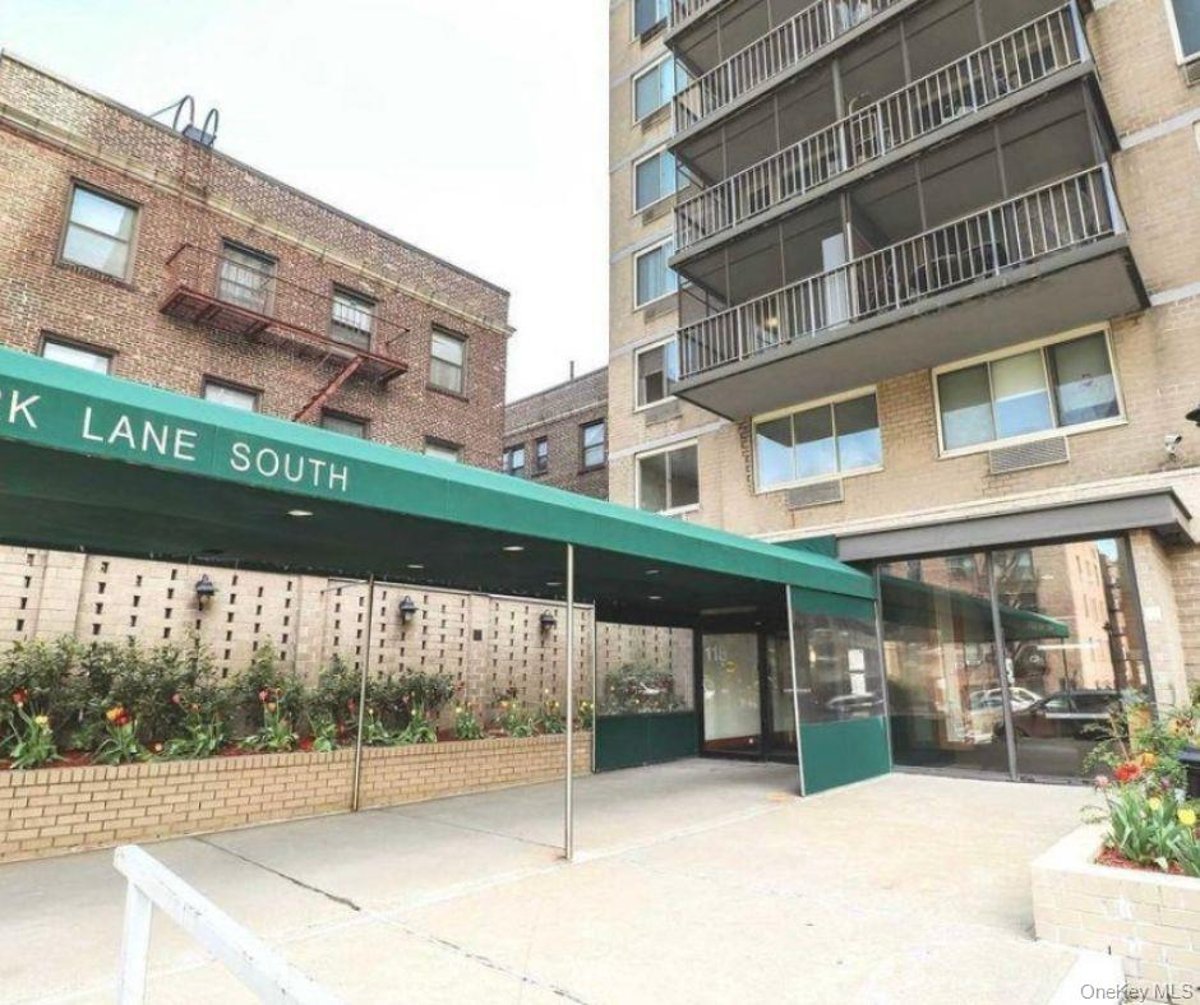 Photo for 118-18 Union Turnpike - 118-18 Union Turnpike Cooperative in Kew Gardens, Queens