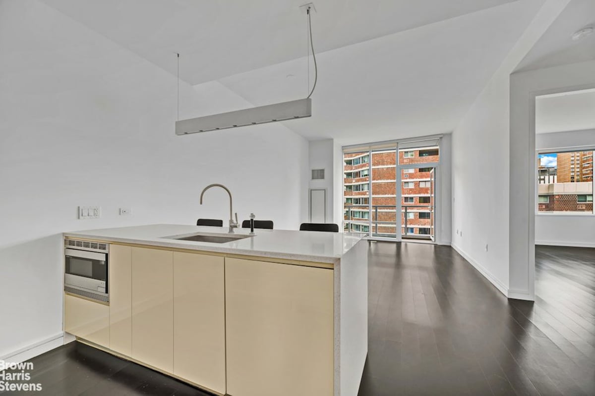 Photo for Tempo - 300 East 23rd Street Condominium in Gramercy Park, Manhattan