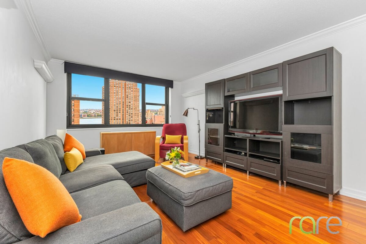 Photo for Plymouth Tower - 340 East 93rd Street Cooperative in Upper East Side, Manhattan
